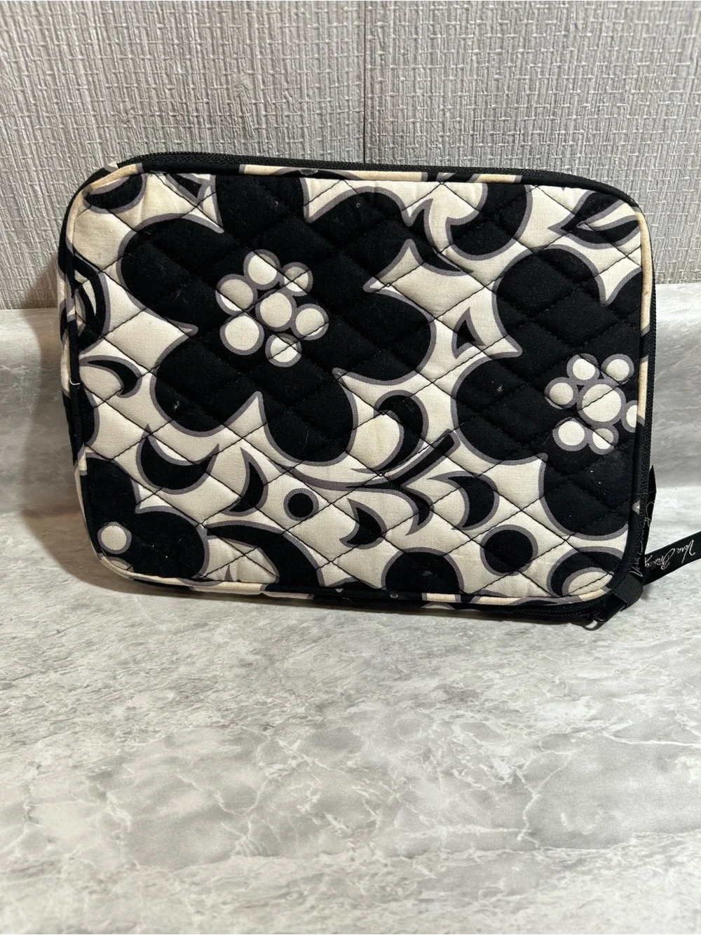 Vera Bradley Black and White Quilted Floral Cosmetic Pouch -BG2
